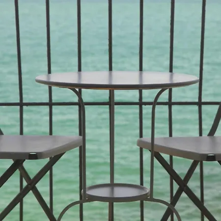 Giudecca-balkon * Cefalu